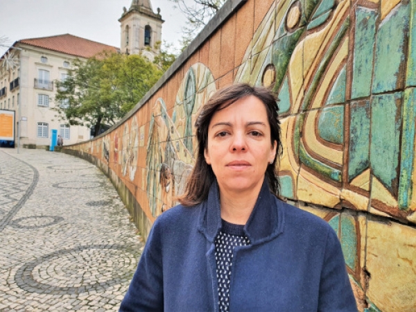 Professores portugueses com poucas competências digitais
